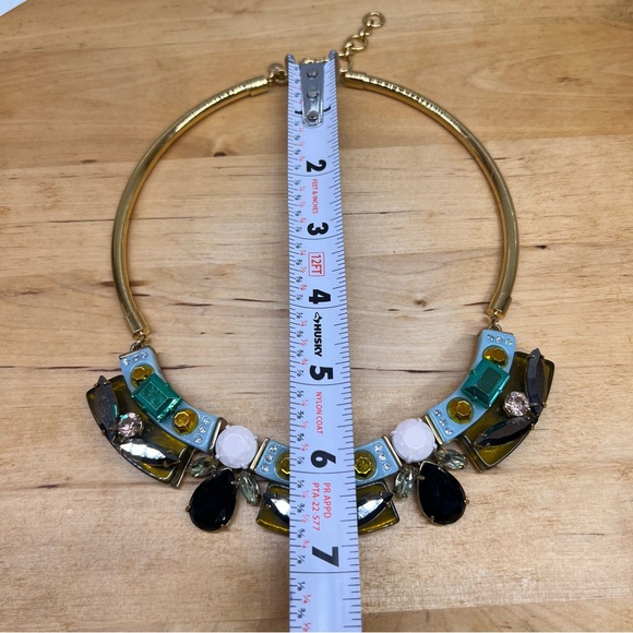 J.Crew Lucite and Crystal Collar Necklace Green Yellow Multi-Color Light Gold Ox - Picture 15 of 15